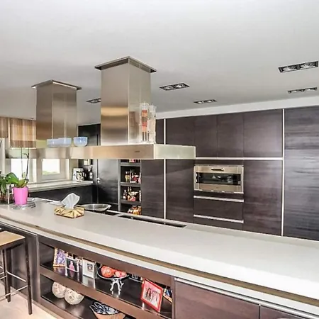 Villa 6br Architectural With Heated Pool - What'app - 0034-602-661-430 - For Reservations!